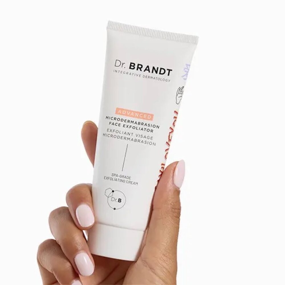 DR. BRANDT SKINCARE  Microdermabrasion Face Exfoliator